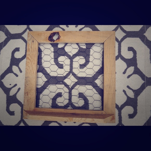 Reclaimed Jewelry Display - Picture 2 of 4